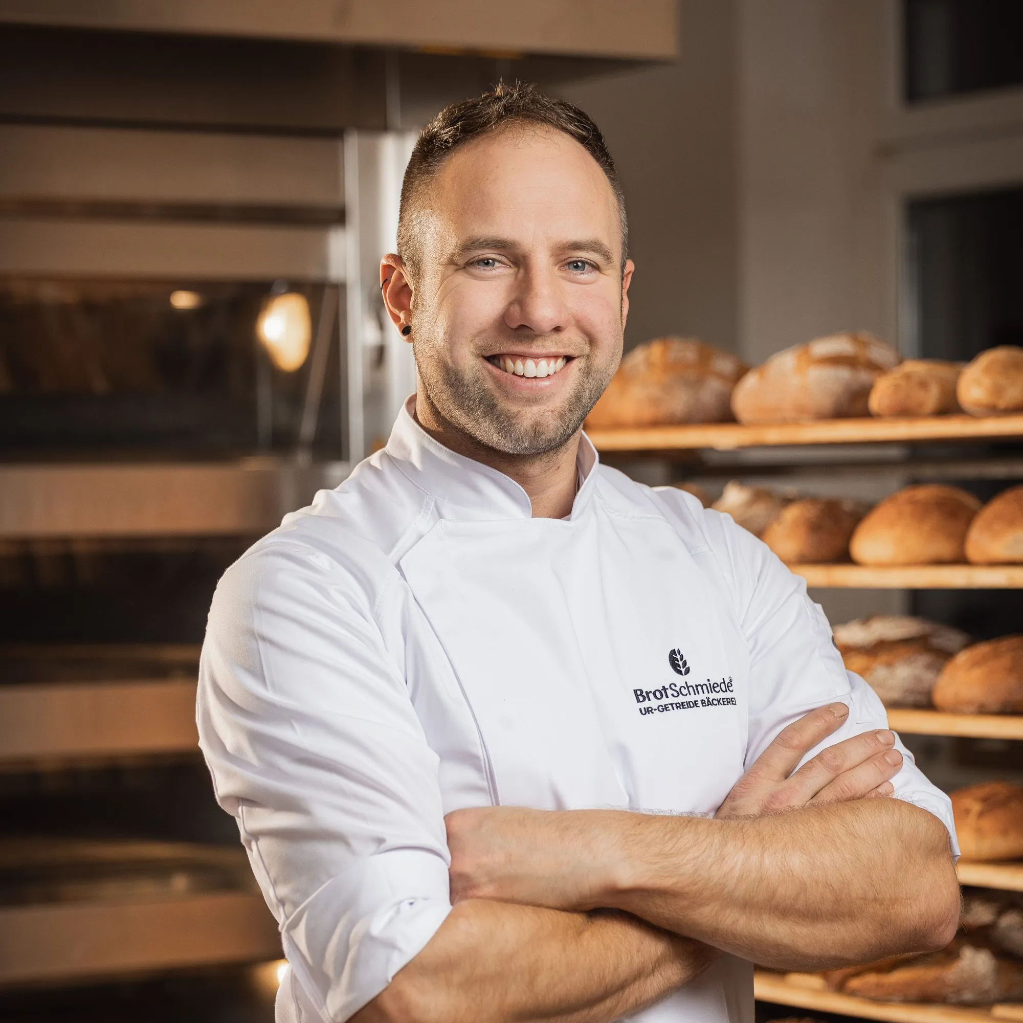 Portrait eines Mitarbeiters der Brotschmiede